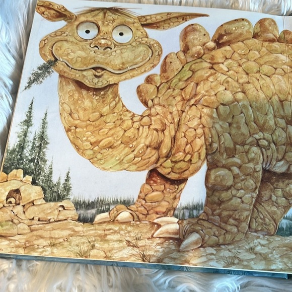 Where is the dragon book? - Picture 7 of 9